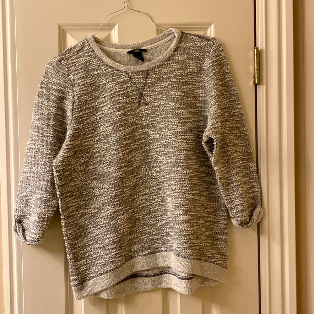 H&M women’s M  lightweight sweater, gently worn. Black &White 3/4 sleeves.